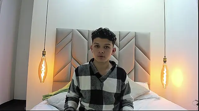 NathanBrookhs online show from 01-11-26, 03:33