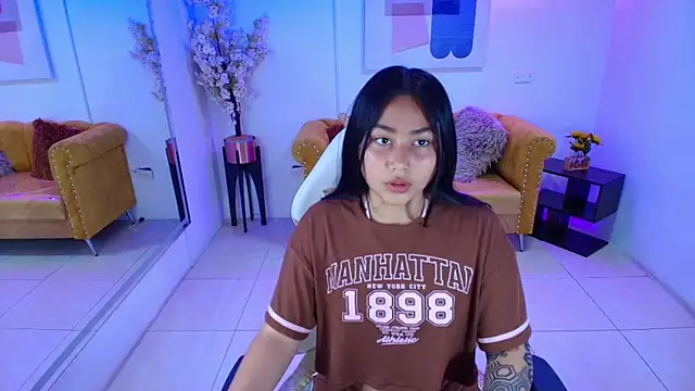 Snapshot of Carolina_cherry chatting on 04-21-26, 12:55 Carolina cherry online show from 04-21-26, 12:55