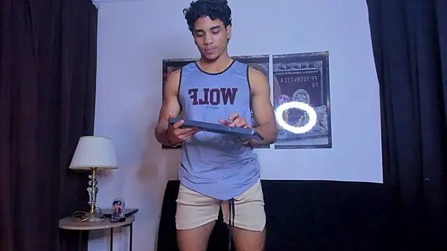 Snapshot of Dustyn_Michelle1 chatting on 03-12-26, 01:01 Dustyn Michelle1 online show from 03-12-26, 01:01