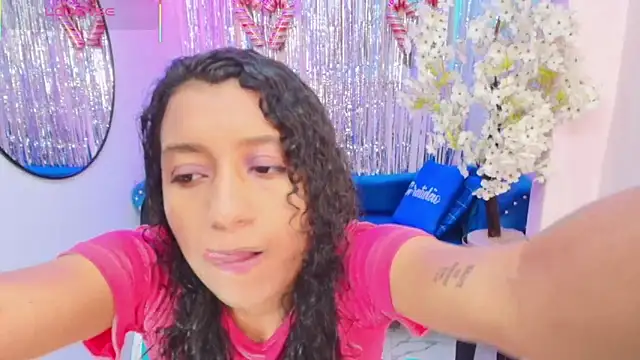 Nina willyams online show from 12-23-25, 03:48