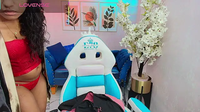 Nina willyams online show from 01-18-26, 03:43