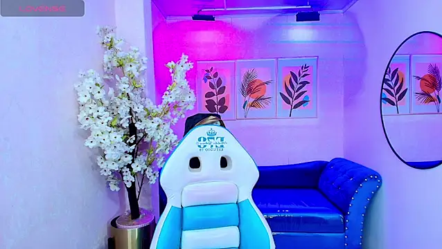 Snapshot of Nina_willyams chatting on 02-19-26, 03:46 Nina willyams online show from 02-19-26, 03:46
