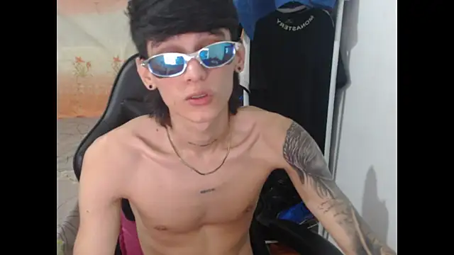 Sweett Boyy online show from 12-18-25, 12:17