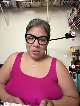 Snapshot of BettyWhispers chatting on 06-21-26, 03:20 BettyWhispers online show from 06-21-26, 03:20