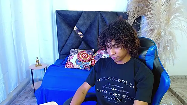 Snapshot of angelll18_ chatting on 03-24-26, 08:58 angelll18 online show from 03-24-26, 08:58