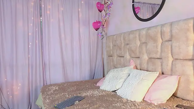 NanyMatrioska online show from 05-02-26, 09:42