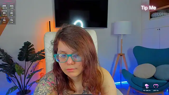 Snapshot of Ariell_Mini chatting on 03-21-26, 06:40 Ariell Mini online show from 03-21-26, 06:40