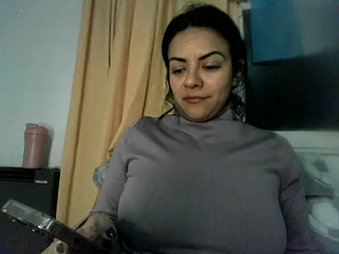 luluclark69 online show from 06-16-26, 12:02