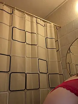 vinique99 online show from 12-16-25, 03:33