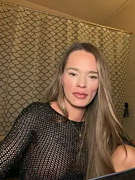 Snapshot of vinique99 chatting on 03-03-26, 09:42 vinique99 online show from 03-03-26, 09:42