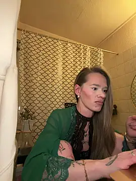 Snapshot of vinique99 chatting on 03-16-26, 07:18 vinique99 online show from 03-16-26, 07:18