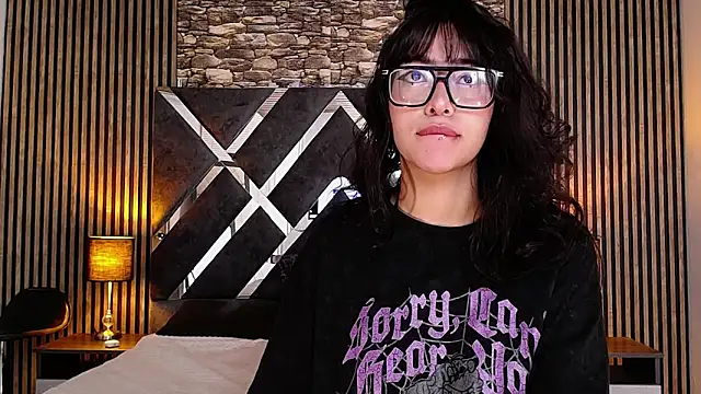 Amy channel online show from 04-01-26, 01:01