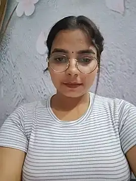 Himani 0122 online show from 06-18-26, 04:46