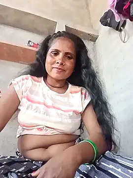 Snapshot of Shreya_pandit chatting on 02-13-26, 05:47 Shreya pandit online show from 02-13-26, 05:47