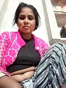 Snapshot of Shreya_pandit chatting on 02-15-26, 01:57 Shreya pandit online show from 02-15-26, 01:57