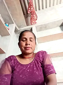 Snapshot of Shreya_pandit chatting on 02-17-26, 07:38 Shreya pandit online show from 02-17-26, 07:38