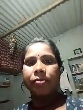 Snapshot of Shreya_pandit chatting on 02-17-26, 10:38 Shreya pandit online show from 02-17-26, 10:38