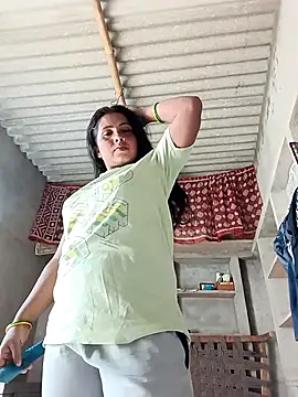 Snapshot of Shreya_pandit chatting on 02-20-26, 05:48 Shreya pandit online show from 02-20-26, 05:48