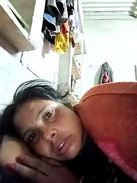 Snapshot of Shreya_pandit chatting on 02-22-26, 12:56 Shreya pandit online show from 02-22-26, 12:56