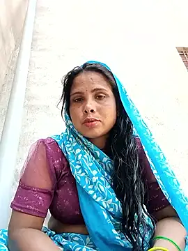 Snapshot of Shreya_pandit chatting on 02-23-26, 06:00 Shreya pandit online show from 02-23-26, 06:00