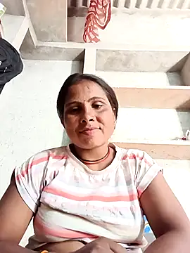 Snapshot of Shreya_pandit chatting on 02-24-26, 07:50 Shreya pandit online show from 02-24-26, 07:50