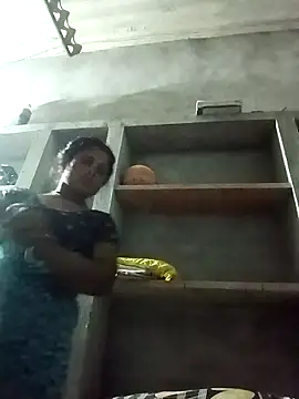 Snapshot of Shreya_pandit chatting on 03-08-26, 05:17 Shreya pandit online show from 03-08-26, 05:17