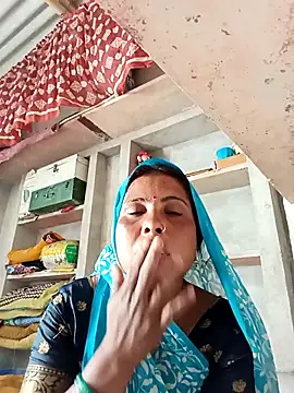 Snapshot of Shreya_pandit chatting on 03-10-26, 07:13 Shreya pandit online show from 03-10-26, 07:13