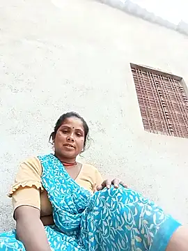 Snapshot of Shreya_pandit chatting on 03-19-26, 12:20 Shreya pandit online show from 03-19-26, 12:20