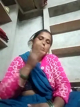 Snapshot of Shreya_pandit chatting on 03-20-26, 05:18 Shreya pandit online show from 03-20-26, 05:18