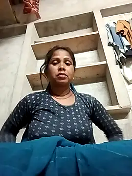 Snapshot of Shreya_pandit chatting on 03-26-26, 11:43 Shreya pandit online show from 03-26-26, 11:43