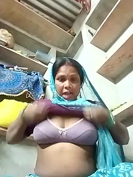 Snapshot of Shreya_pandit chatting on 04-11-26, 11:31 Shreya pandit online show from 04-11-26, 11:31