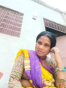Snapshot of Shreya_pandit chatting on 04-12-26, 11:37 Shreya pandit online show from 04-12-26, 11:37