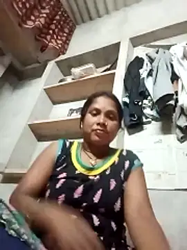 Snapshot of Shreya_pandit chatting on 04-21-26, 07:06 Shreya pandit online show from 04-21-26, 07:06