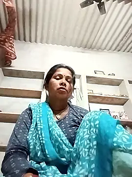 Snapshot of Shreya_pandit chatting on 04-28-26, 12:09 Shreya pandit online show from 04-28-26, 12:09