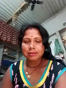 Snapshot of Shreya_pandit chatting on 05-03-26, 01:00 Shreya pandit online show from 05-03-26, 01:00