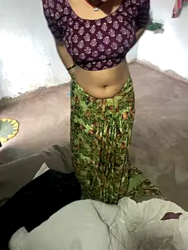 Snapshot of Pooja_Love143 chatting on 01-08-26, 09:11 Pooja Love143 online show from 01-08-26, 09:11