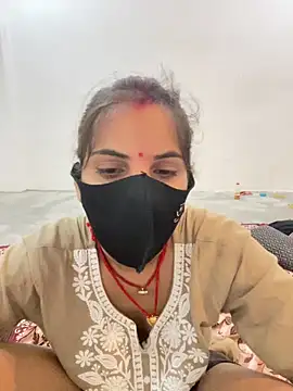 Snapshot of Pooja_Love143 chatting on 05-19-26, 02:34 Pooja Love143 online show from 05-19-26, 02:34