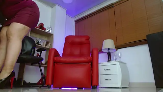 Snapshot of paola_xm chatting on 01-20-25, 10:29 paola xm online show from 01-20-25, 10:29