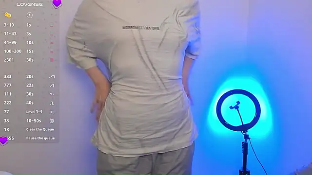 Snapshot of Stella_MoonLight chatting on 02-08-26, 03:54 Stella MoonLight online show from 02-08-26, 03:54