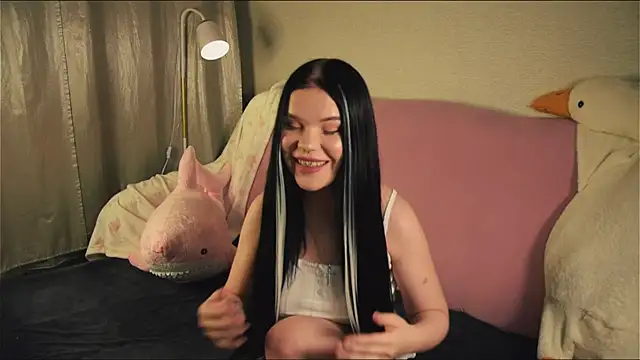 PinkSharky online show from 12-15-25, 04:22