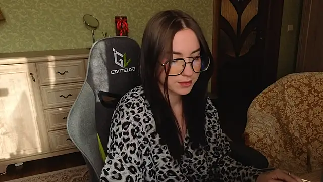 AnneAverry online show from 02-03-26, 10:53