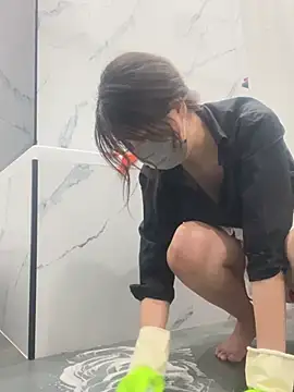 Snapshot of Sarah2127 chatting on 03-05-26, 04:25 Sarah2127 online show from 03-05-26, 04:25