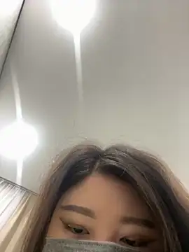 Snapshot of Sarah2127 chatting on 03-19-26, 11:20 Sarah2127 online show from 03-19-26, 11:20