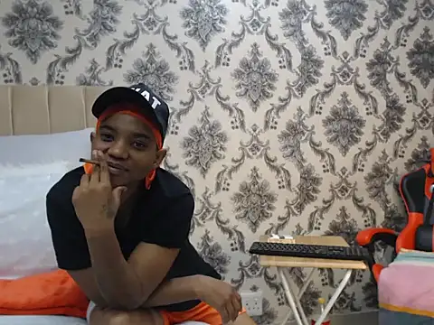 JANIELEE8x online show from 12-15-25, 02:32