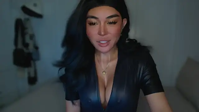 Snapshot of mxshemale_ladyboy chatting on 02-25-25, 05:30 mxshemale ladyboy online show from 02-25-25, 05:30