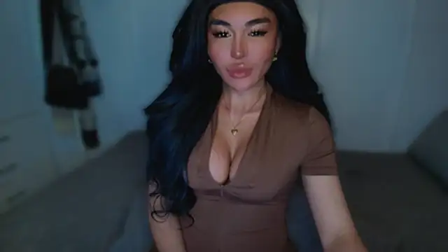 Snapshot of mxshemale_ladyboy chatting on 03-07-25, 04:35 mxshemale ladyboy online show from 03-07-25, 04:35