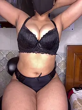 Snapshot of Oh_Priya chatting on 02-10-26, 05:28 Oh Priya online show from 02-10-26, 05:28