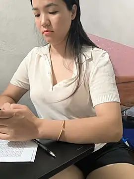 Sisilaydy 01 online show from 07-05-26, 04:19