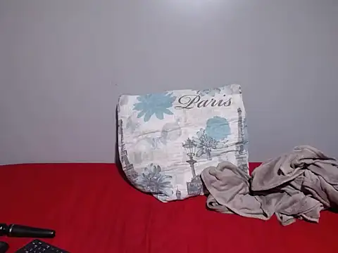 TemptingCloeXx online show from 12-22-25, 09:28