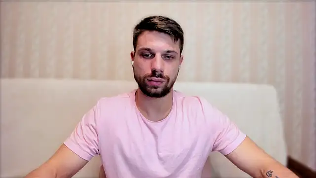 Snapshot of Tony_Wolf chatting on 03-24-26, 07:41 Tony Wolf online show from 03-24-26, 07:41